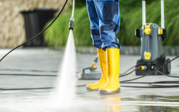 Fence Pressure Washing in Colorado Springs, CO
